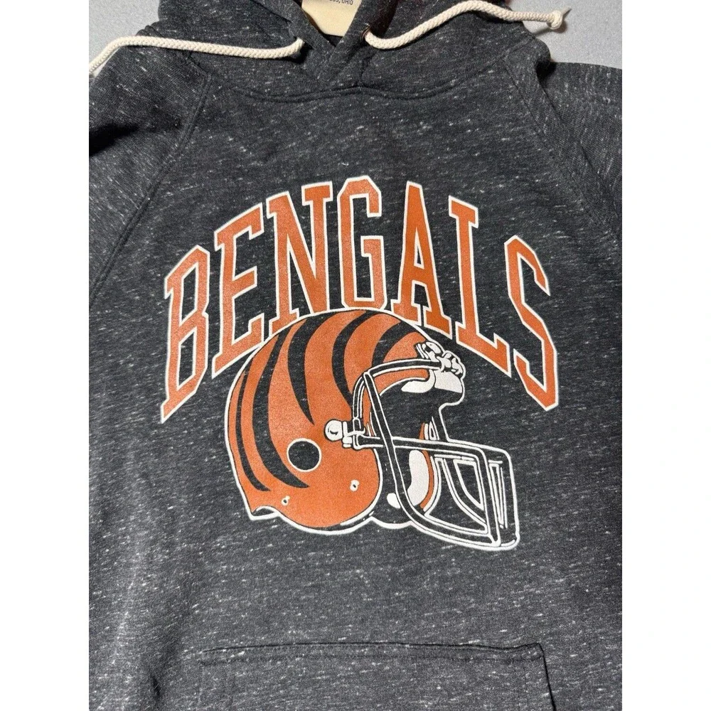 NWT Cincinnati Bengals Sweatshirt Sz Small Homage Hoodie NFL Mint Gray